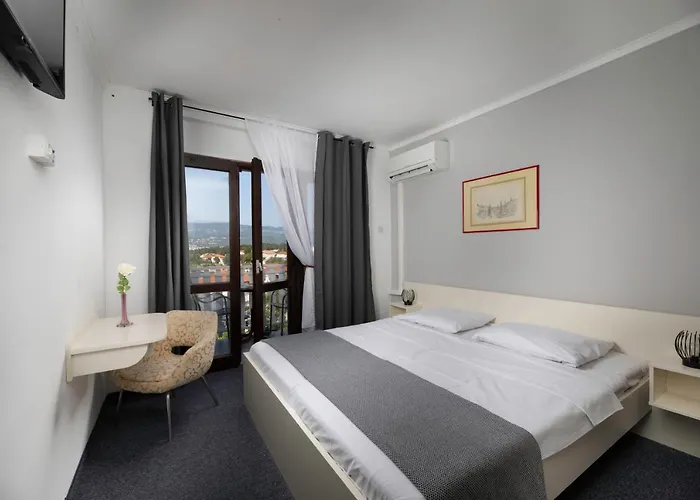 Otel Meliores 3*