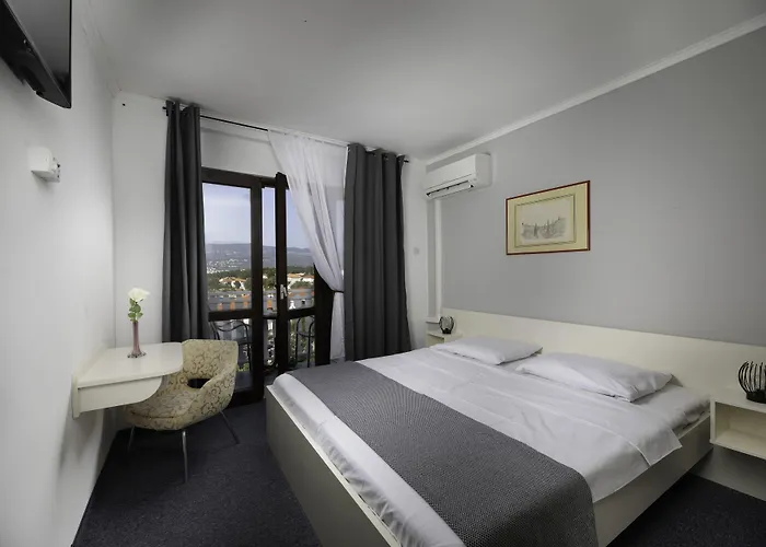Hotel Meliores 3*